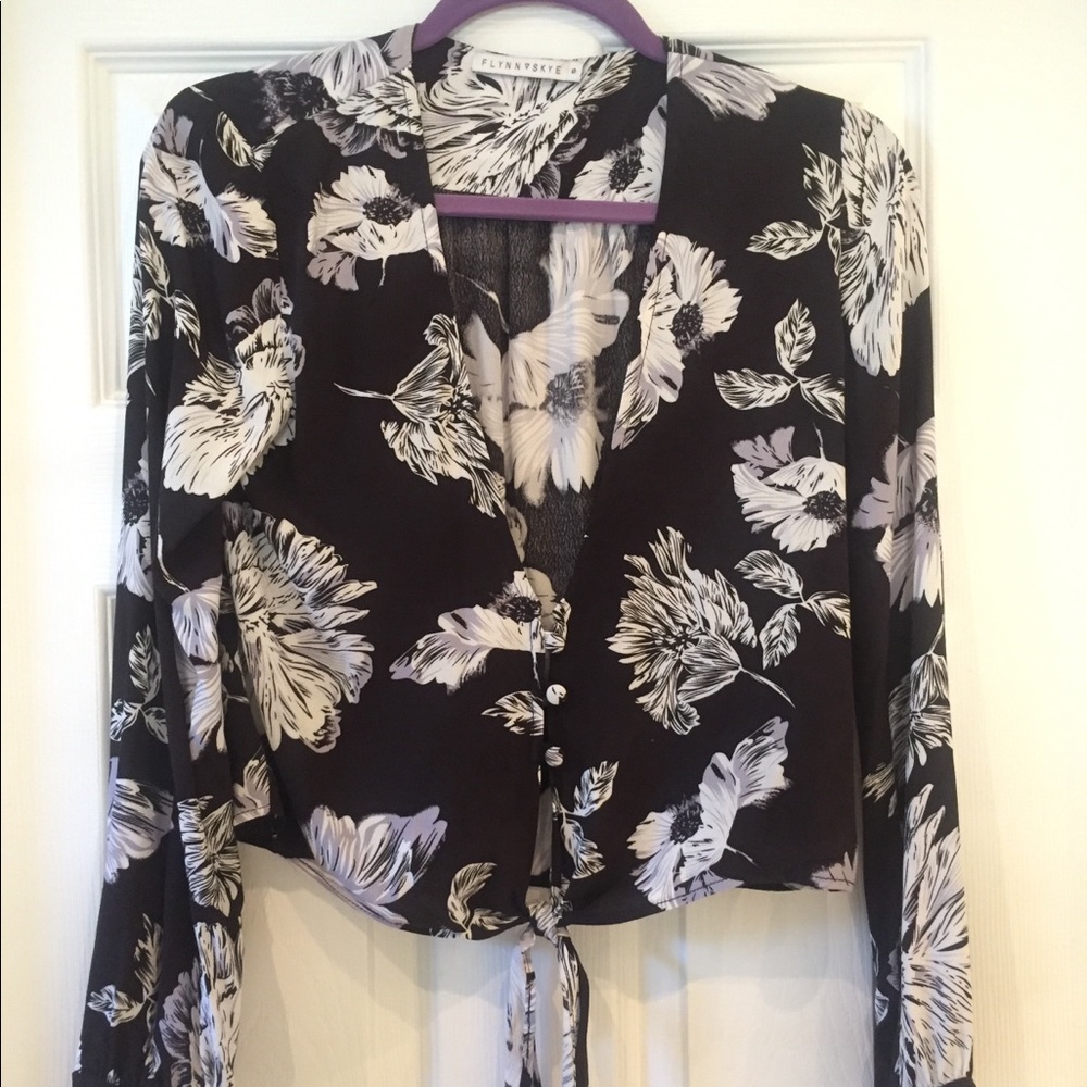 Flynn skye tie crop top